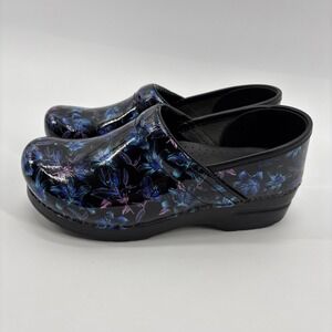Dansko Professional Slip-Resistant Clogs in Night Bloom size 38 Worn Once